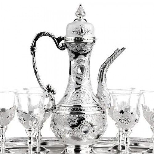 Set pentru tarie (6 pahare din sticla cu picior + carafa)